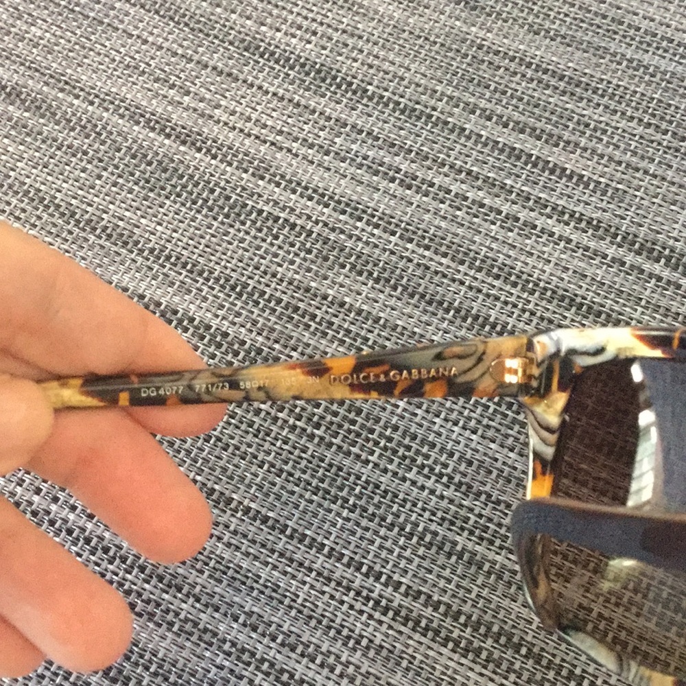 EUC Dolce and Gabbana Sunglasses - Picture 4 of 8